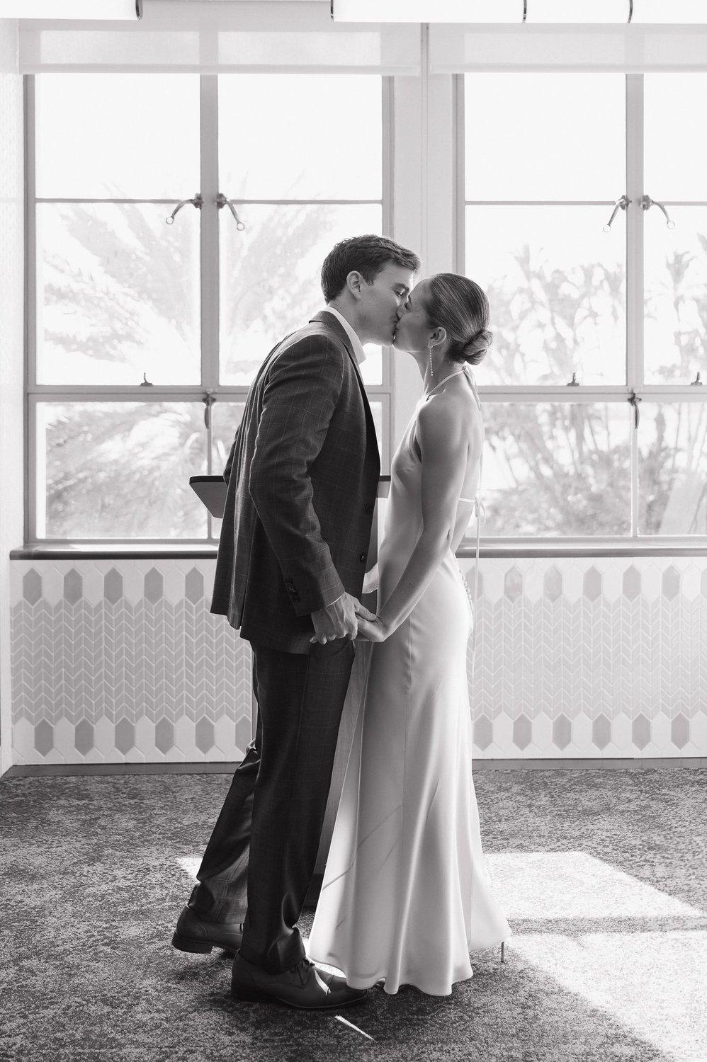 carousel-hero-element image-11