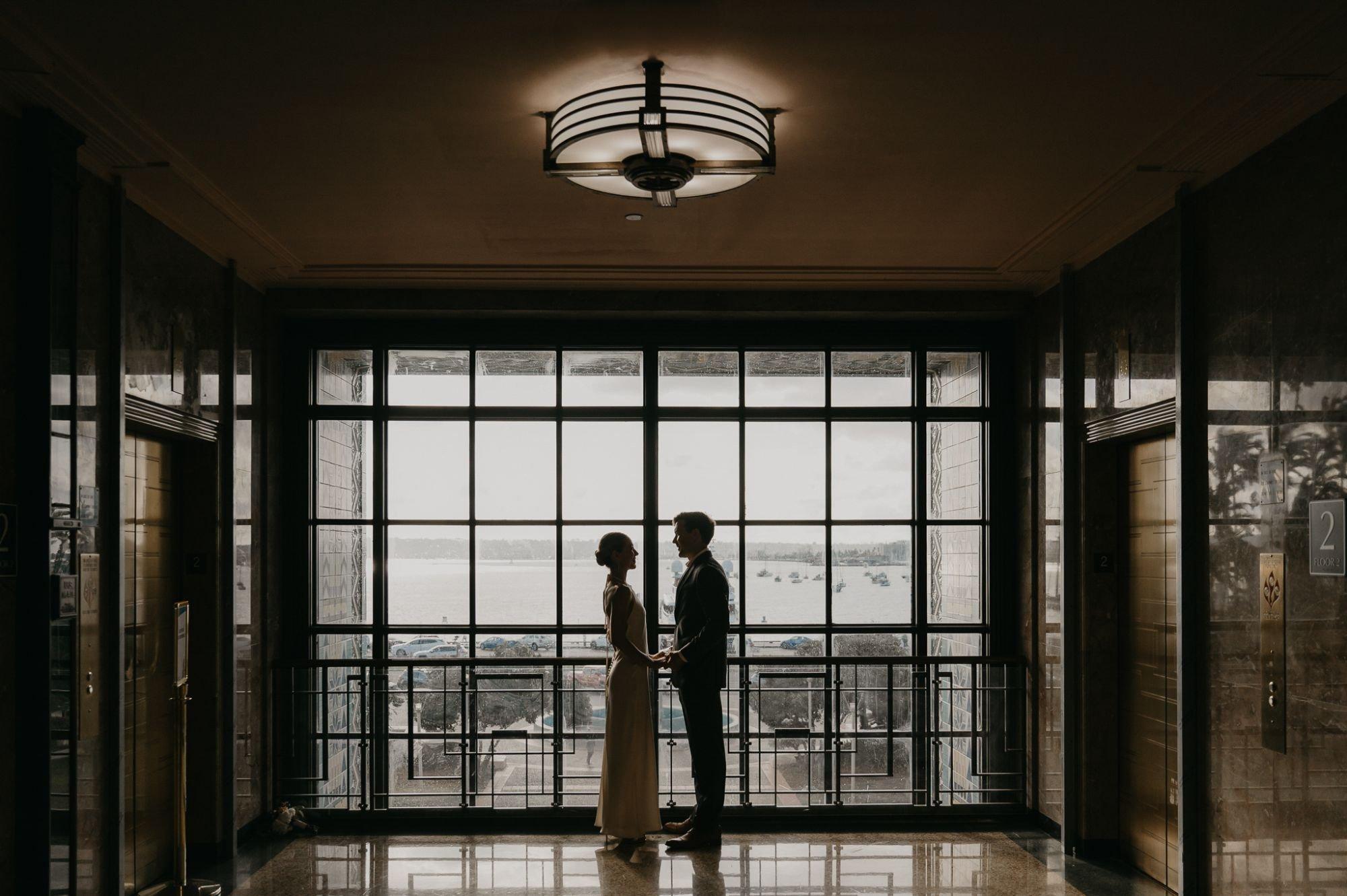 carousel-hero-element image-19